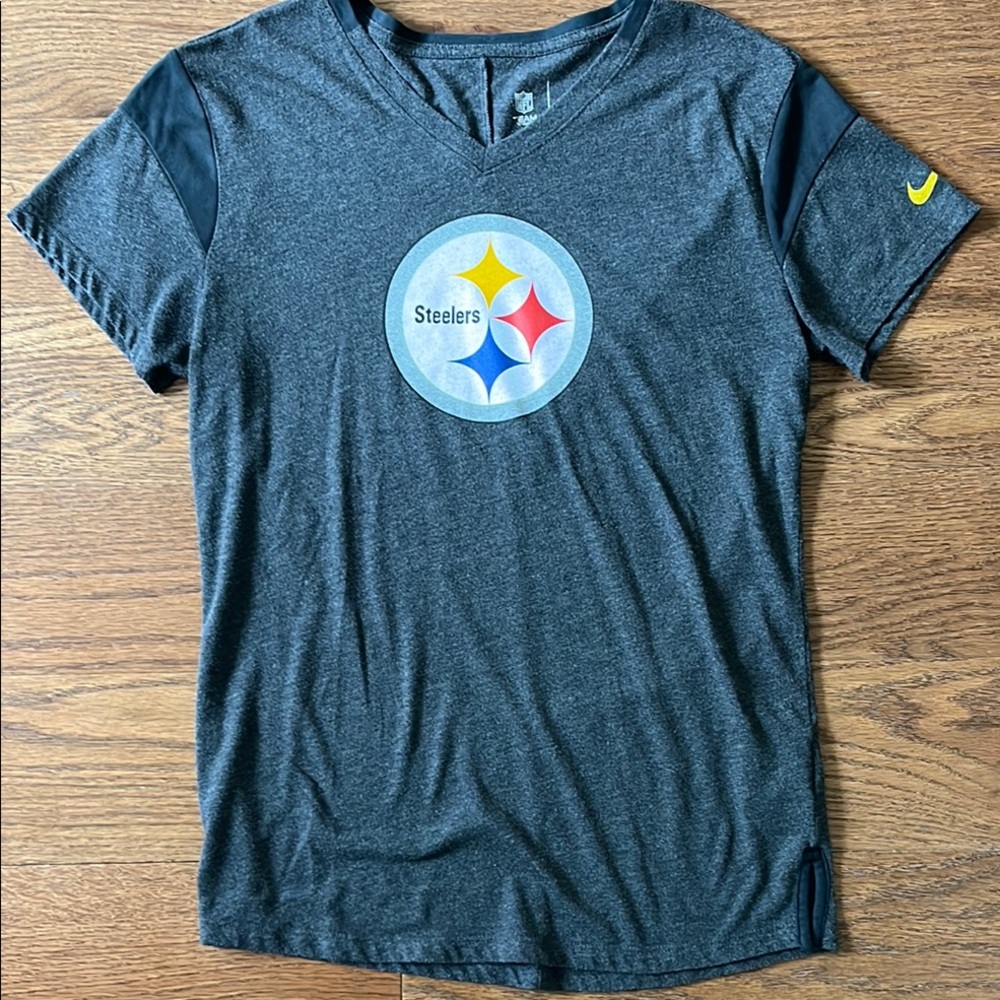 Nike Steelers Gray T-Shirt.